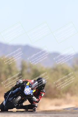 media/Nov-02-2025-CVMA (Sun) [[337aff29ab]]/Race 8-Formula Lightweight Twins Shootout/